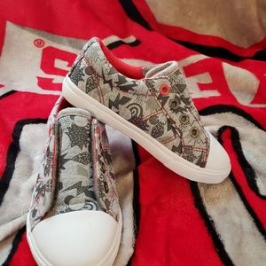 Cat & Jack boys shoez